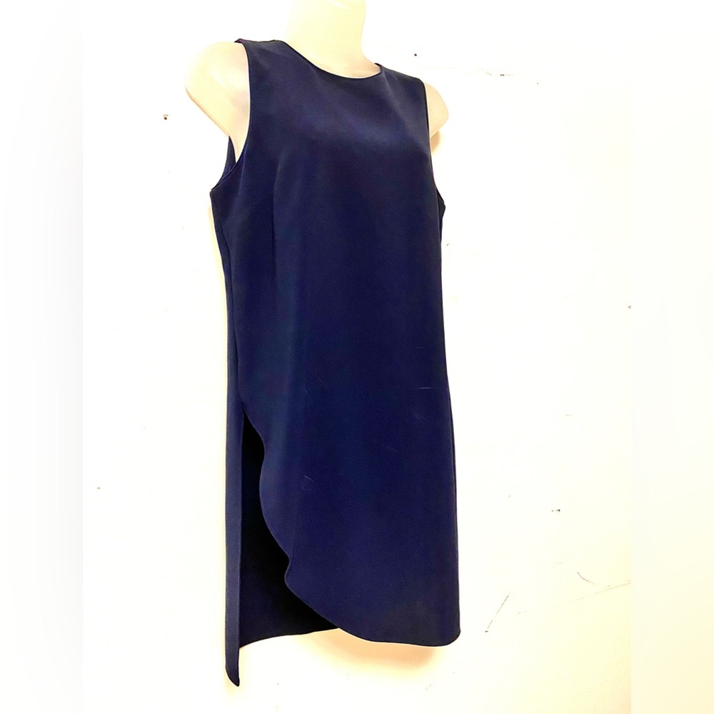 Lightweight Sexy Back Zipper & Cut Away Slit White House Black Market  Dress